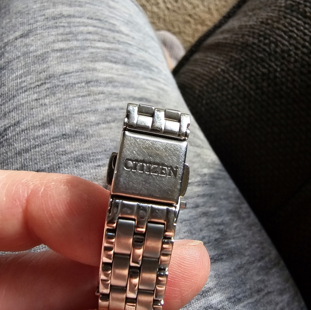 Women's Citizen eco drive watch - Picture 6 of 16